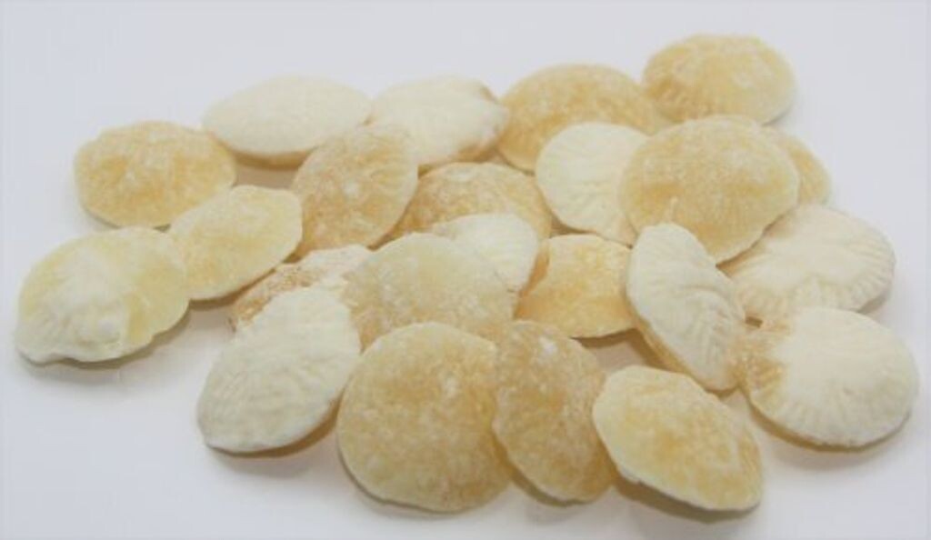 

100 г вкусных медовых конфет с шалфеем из ярмарочных конфет Pin24Shop