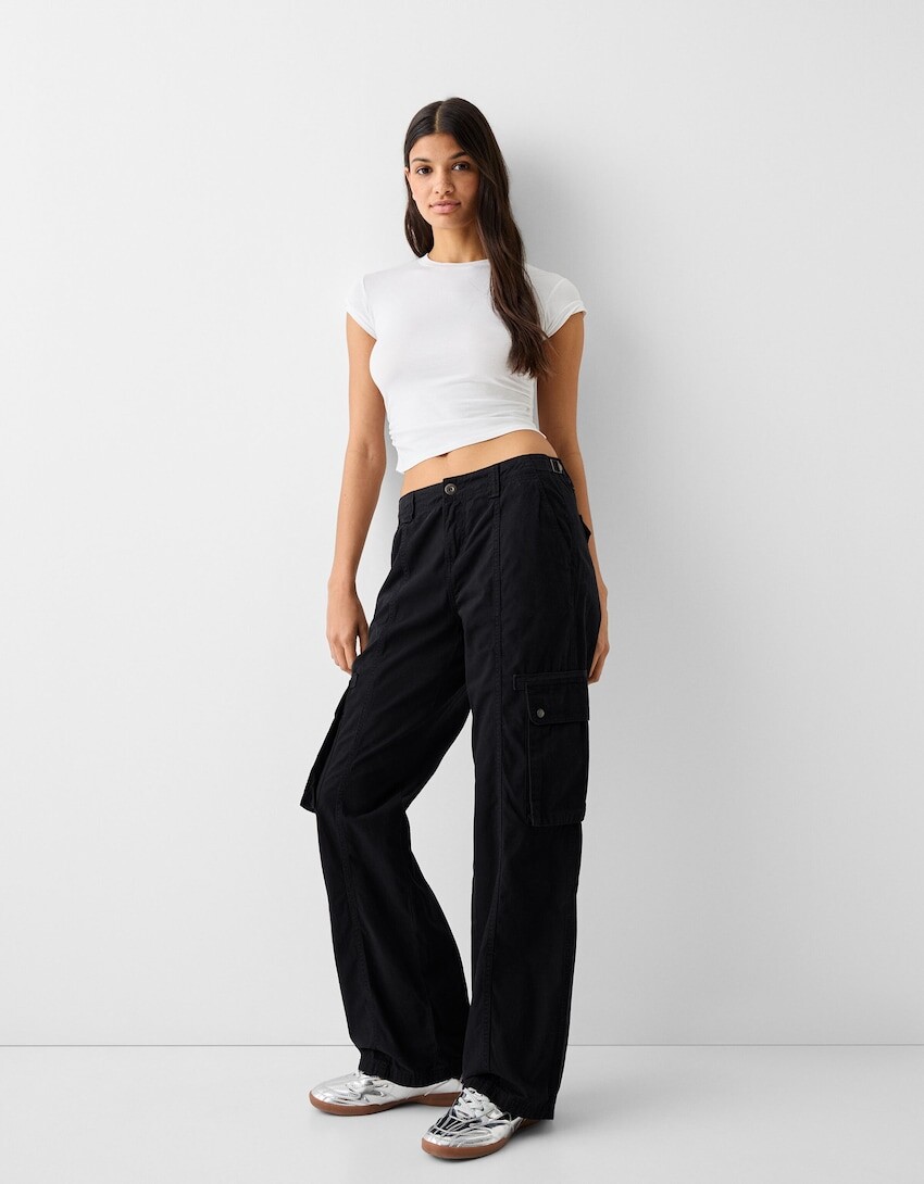 

Регулируемые брюки-карго из хлопка прямого кроя Bershka, черный