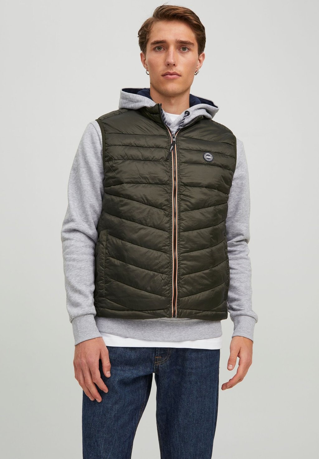 

Без рукавов JJEHERO WARMER COLLAR NOOS Jack & Jones, канифоль