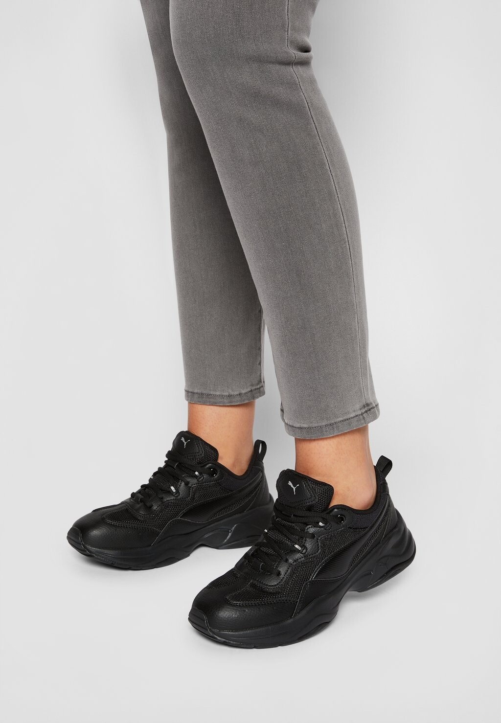 

Кроссовки Puma, черный