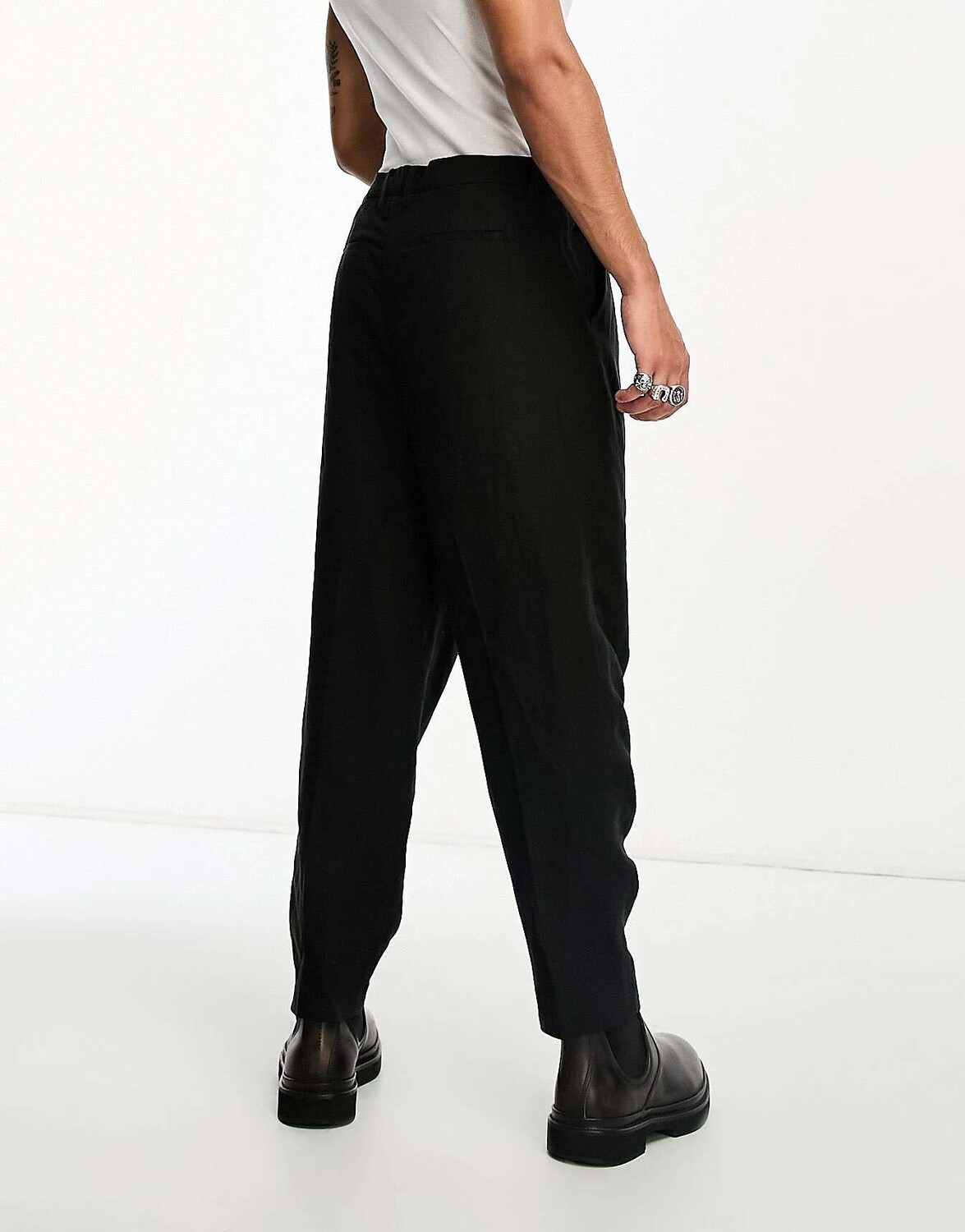 

Черные зауженные костюмные брюки AllSaints Pace, Черный