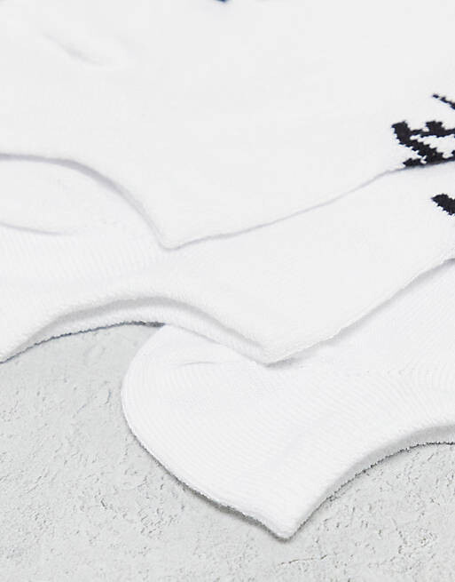

Белые носки-неявки Nike Sportswear Everyday Essential