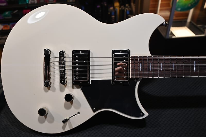 

Электрогитара Yamaha Revstar Standard RSS20 - Vintage White #3530