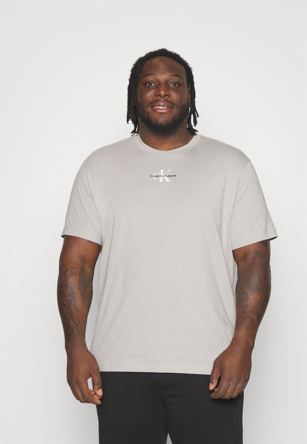 

Базовая футболка Monologo Tee Calvin Klein, цвет porpoise