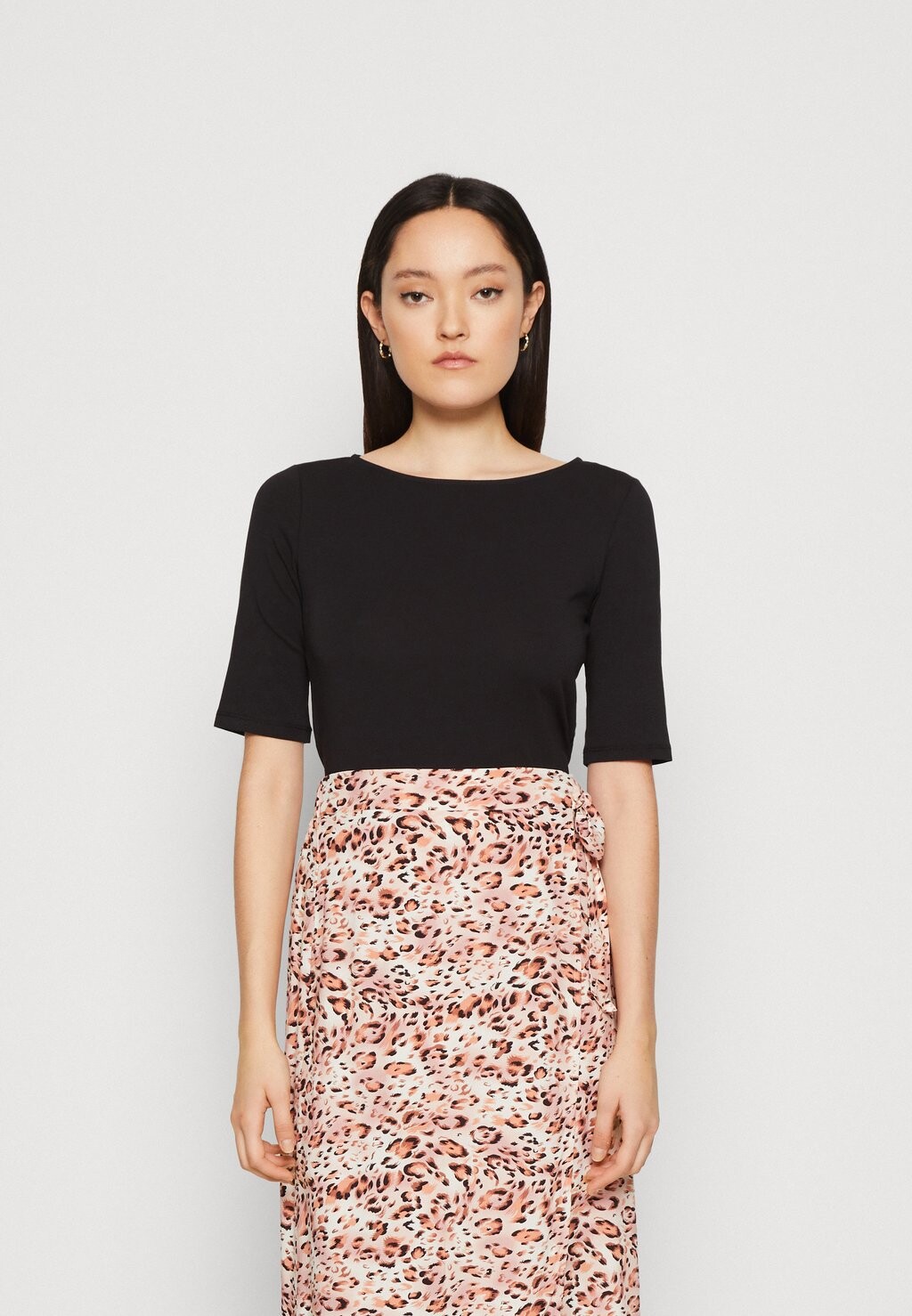 

Базовая футболка Vero Moda, черный