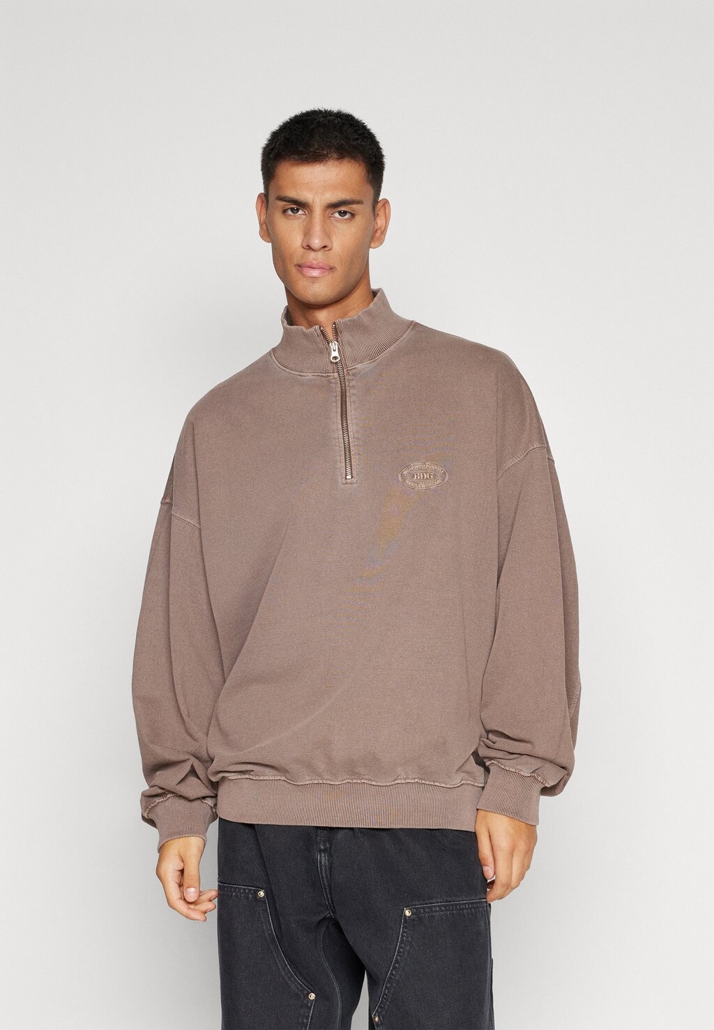 

Толстовка MOCK NECK ZIP CREST BDG Urban Outfitters, шок