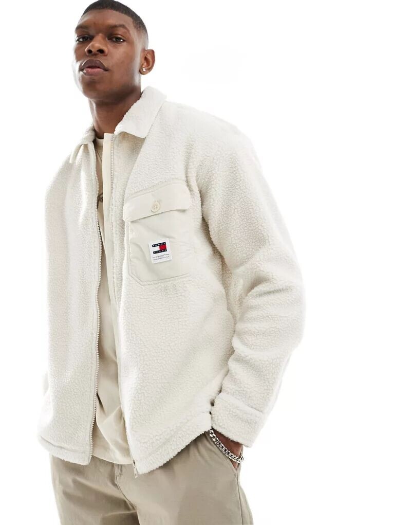 

Белоснежная однотонная куртка-рубашка Tommy Jeans