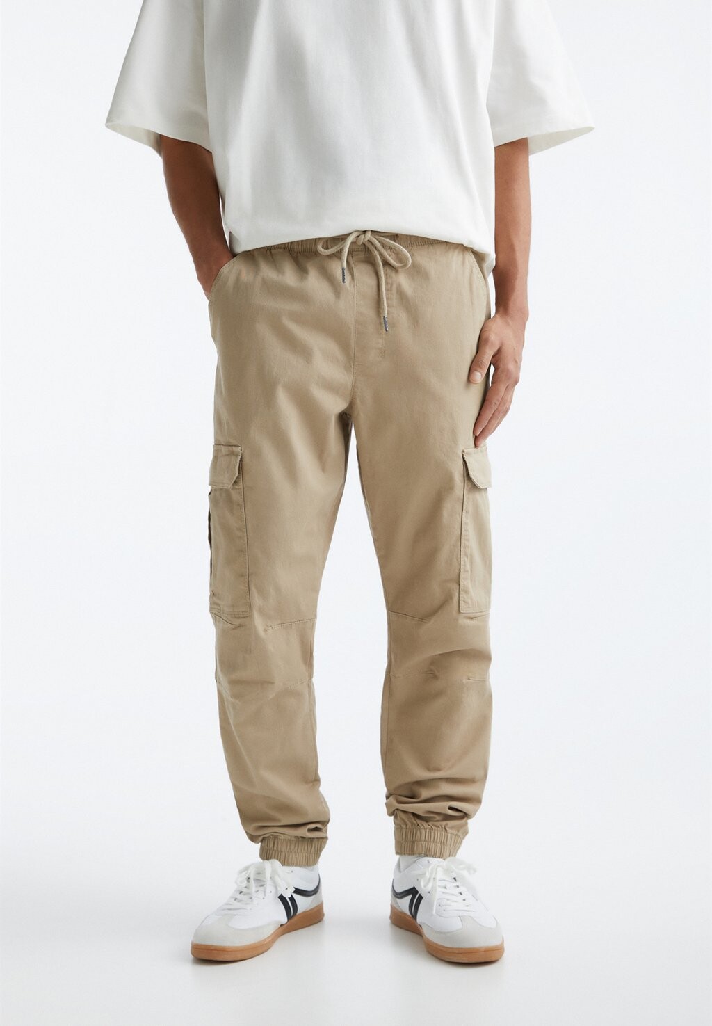 

Брюки карго Basic Joggers PULL&BEAR, цвет ochre
