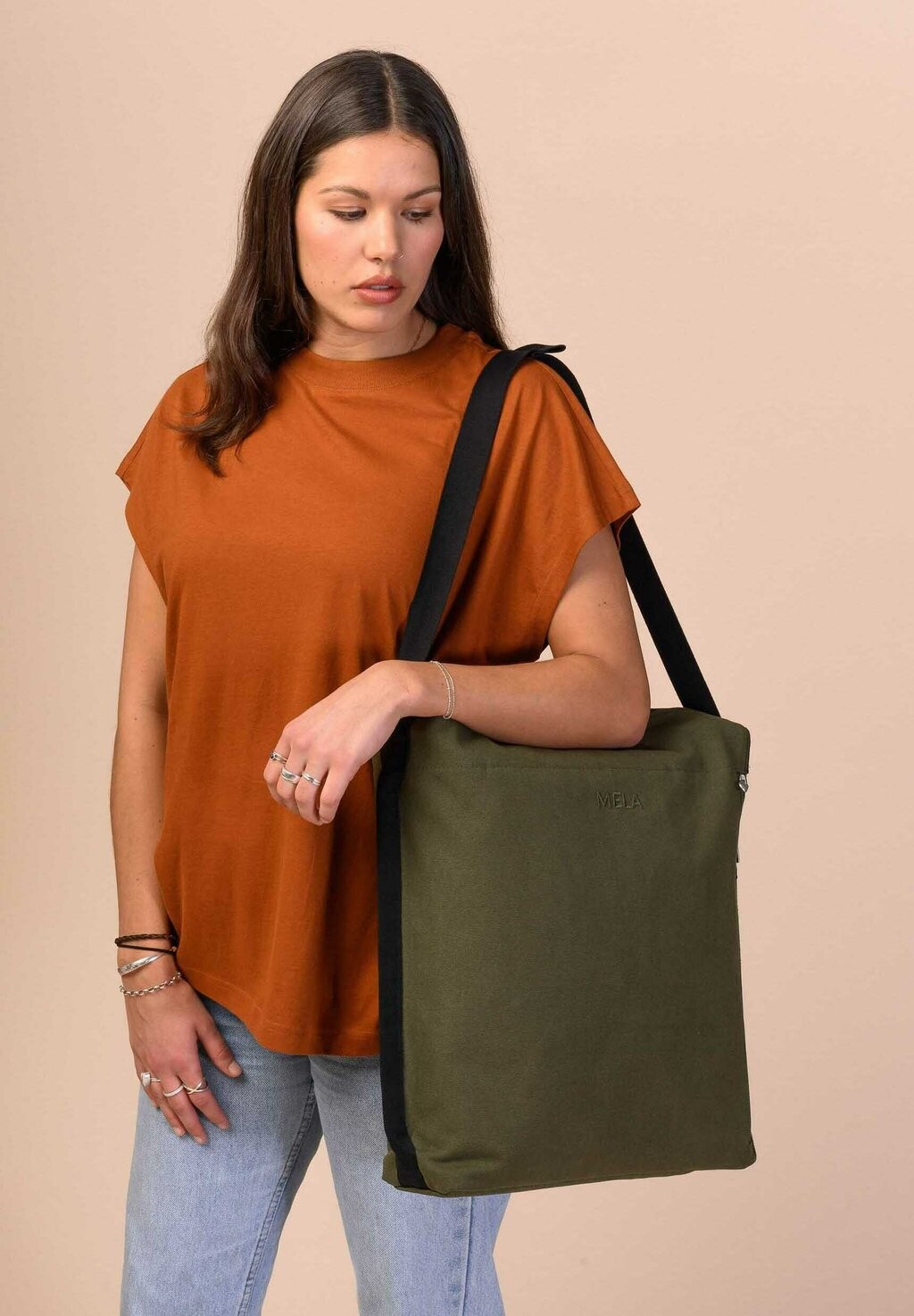 

Сумка SLING MELA, цвет olivgrün