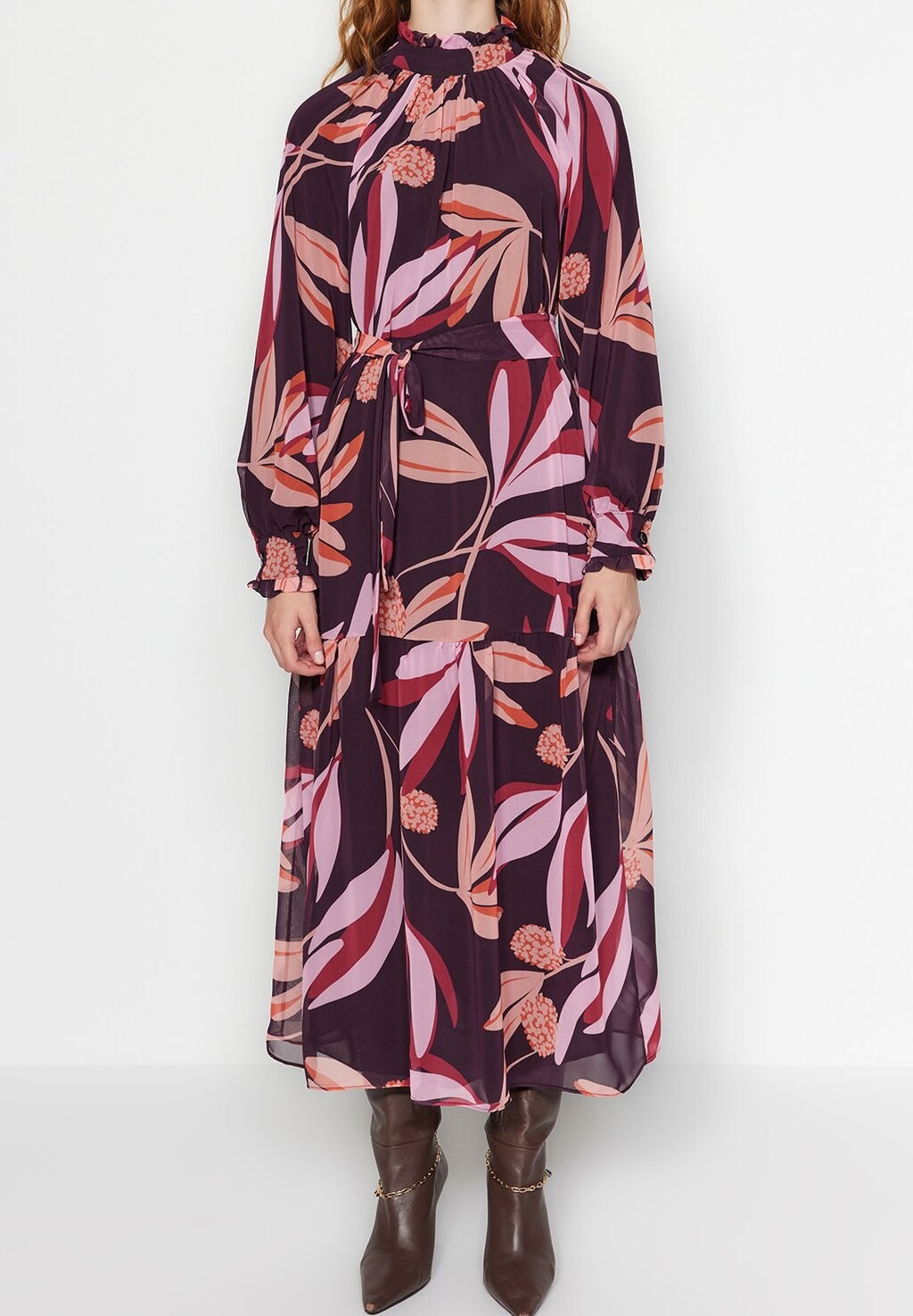 

Повседневное платье MODEST Trendyol Modest, цвет multicolor