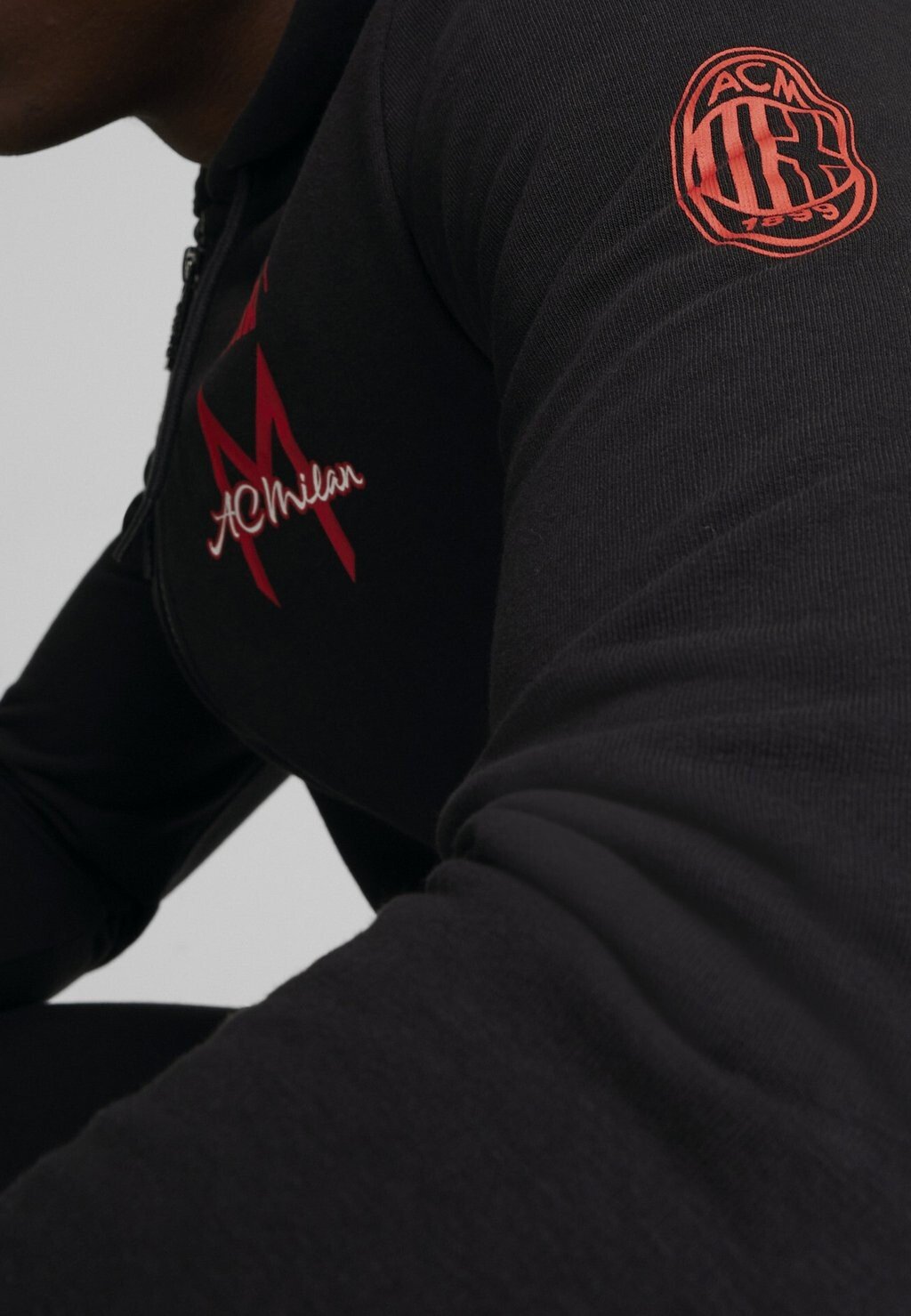 

Team Худи AC MILAN FTBLICONS Puma, черный