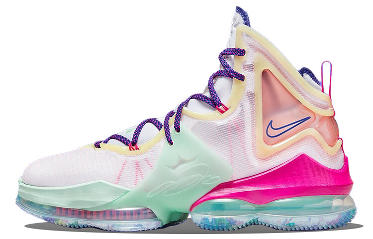 

Баскетбольные кроссовки Nike LeBron 19 EP Love Letter Белый/Розовый/Зеленый