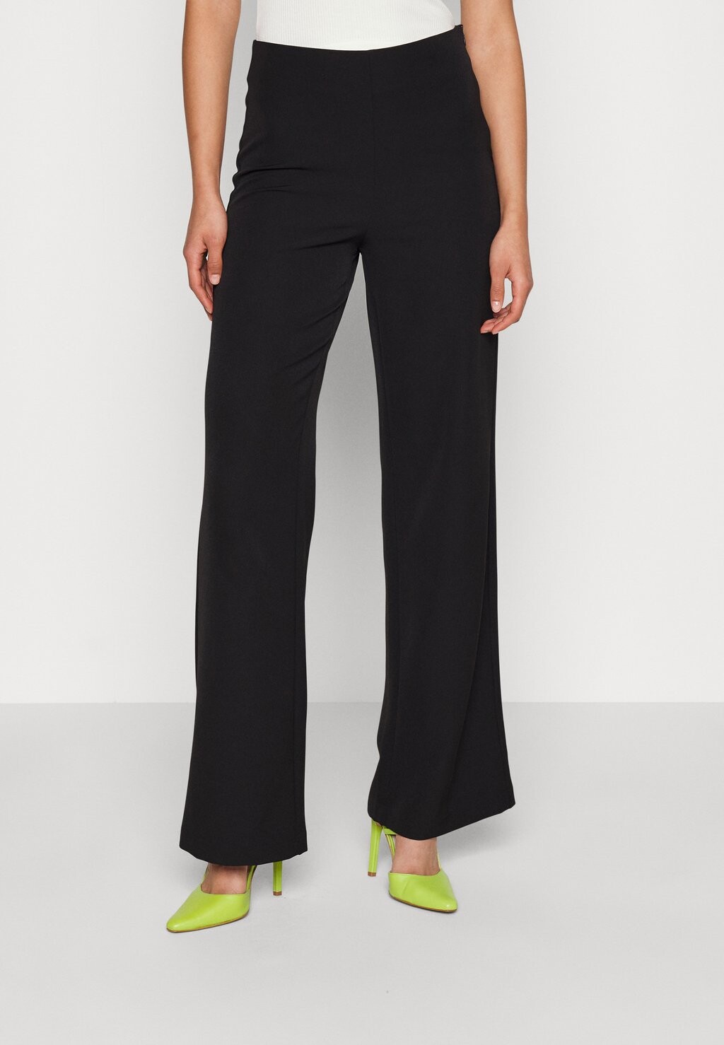 

Брюки Vero Moda, черный