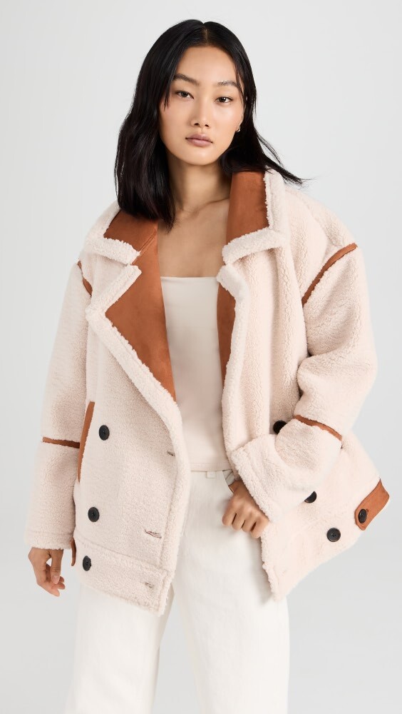 

Куртка BLANKNYC Pick Me Sherpa Bonded