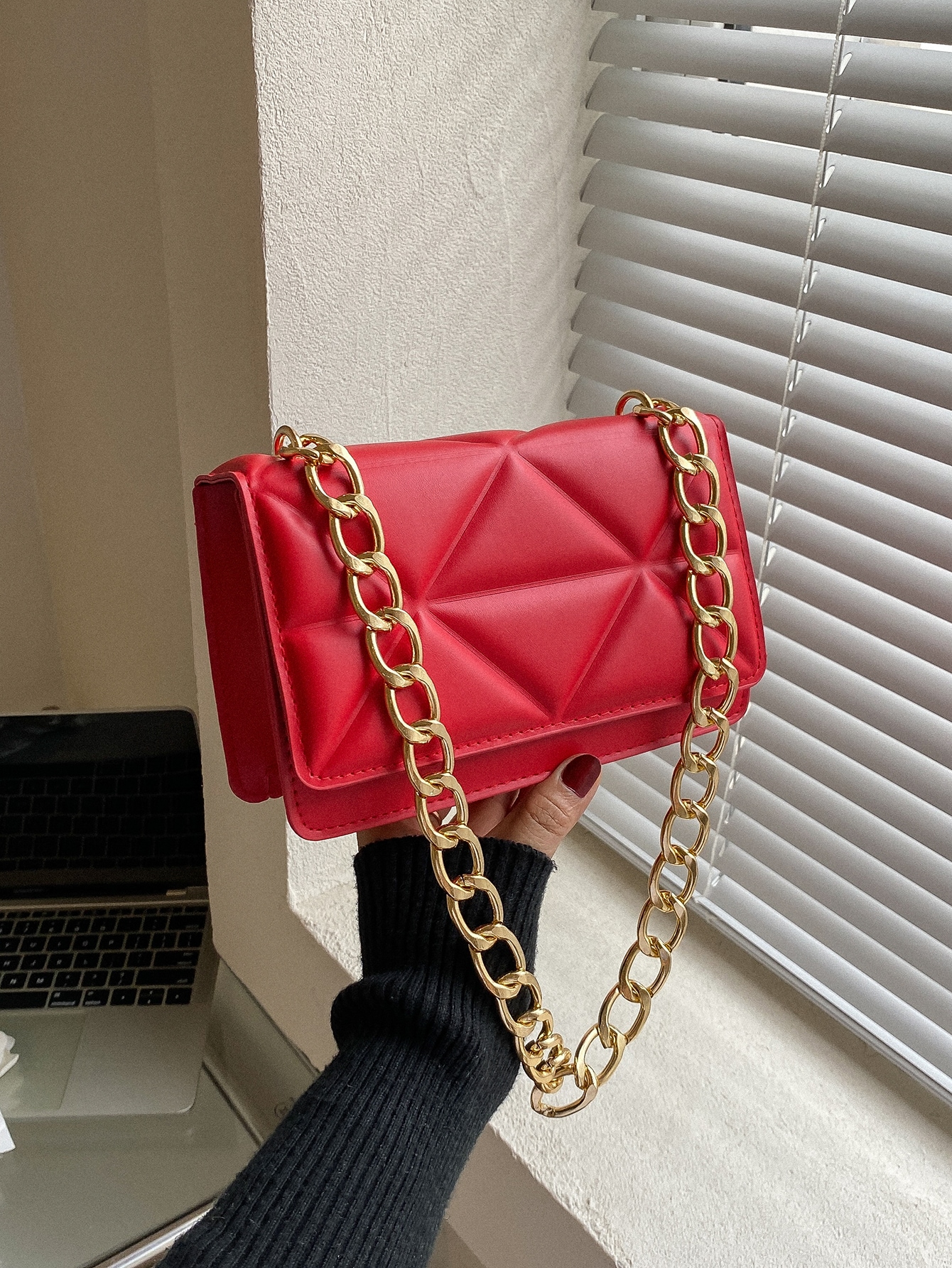 Легкая деловая повседневная мини-квадратная сумка с геометрическим тиснением и цепочкой с клапаном для девочек-подростков, красный