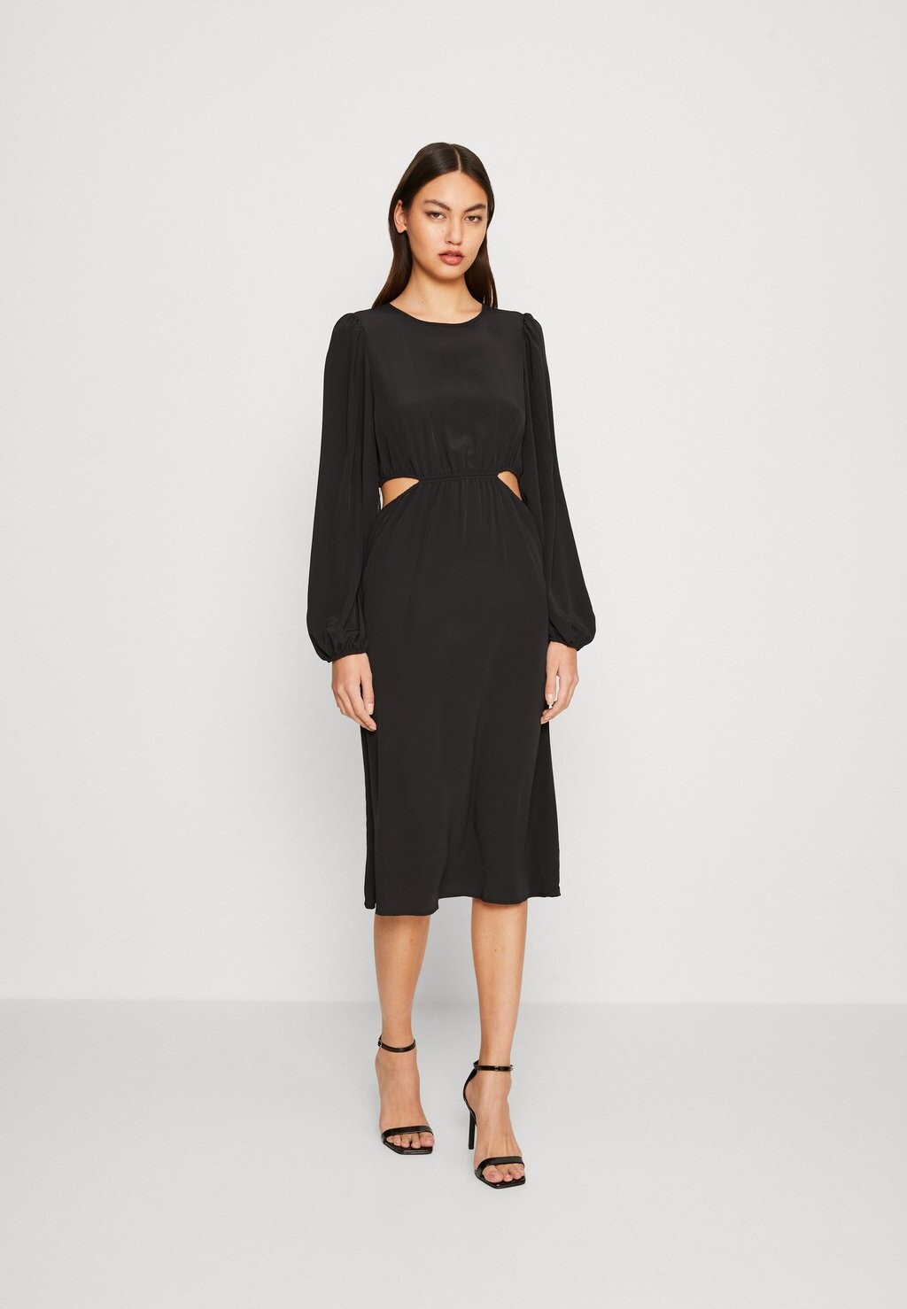 

Элегантное платье Vero Moda