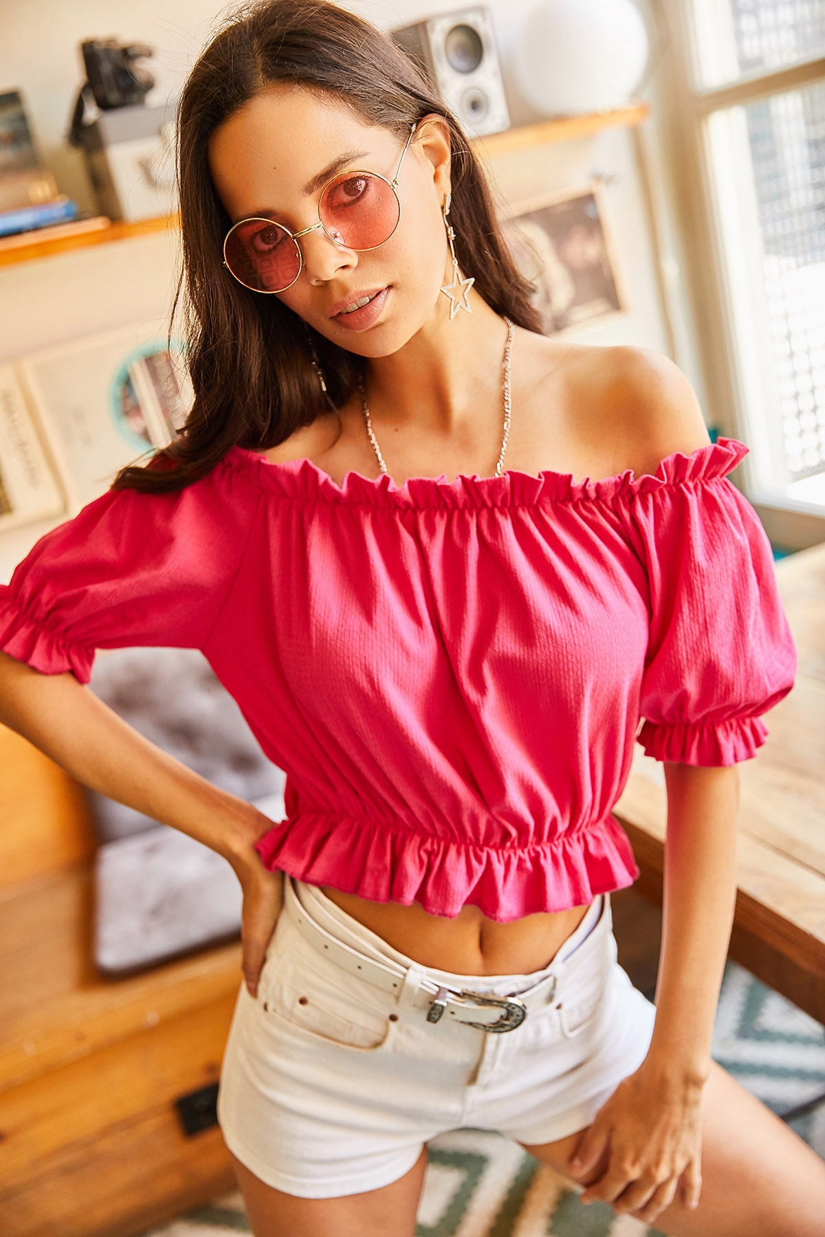 цена Женская укороченная трикотажная блузка цвета фуксии Gipsy Olalook, розовый