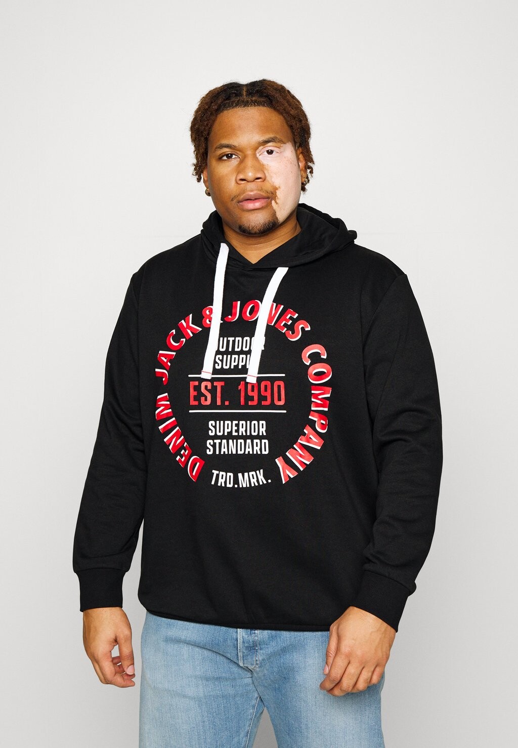 

Худи Jack & Jones, черный