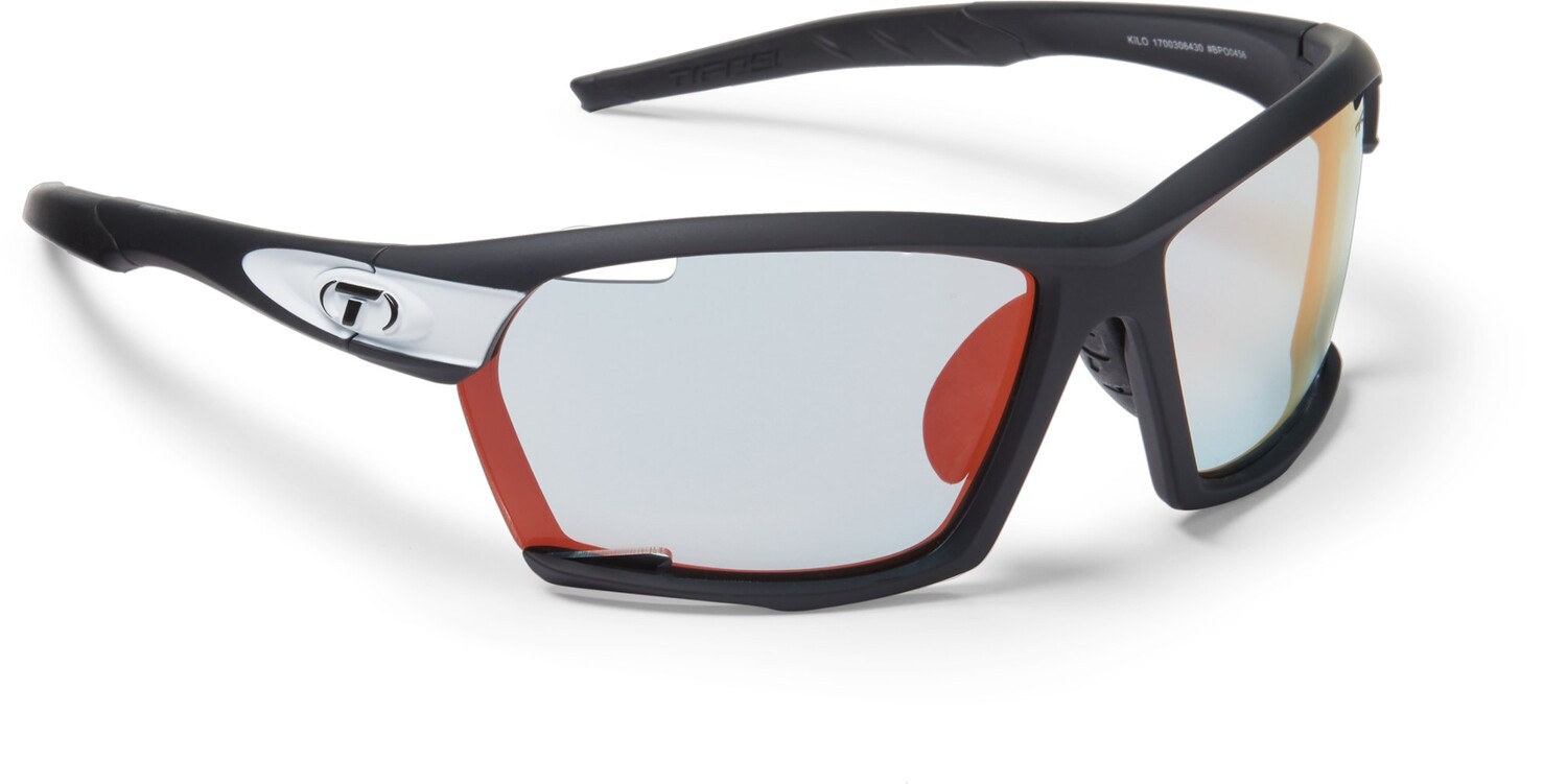 солнцезащитные очки crit tifosi optics цвет matte gunmetal frame smoke polarized fototec lens Солнцезащитные очки Kilo Fototec Tifosi, черный