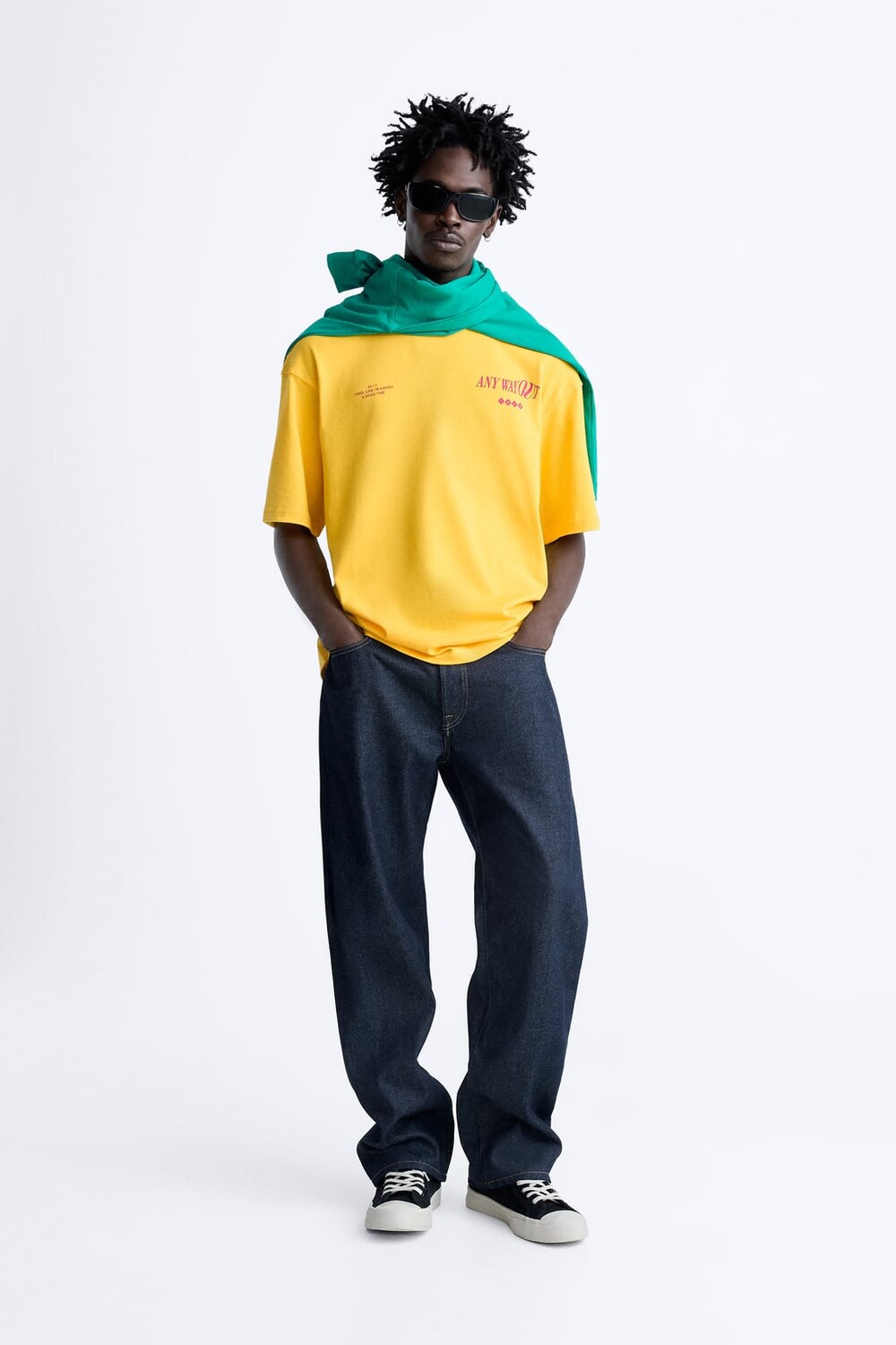 

Футболка с контрастным принтом ZARA, желтый