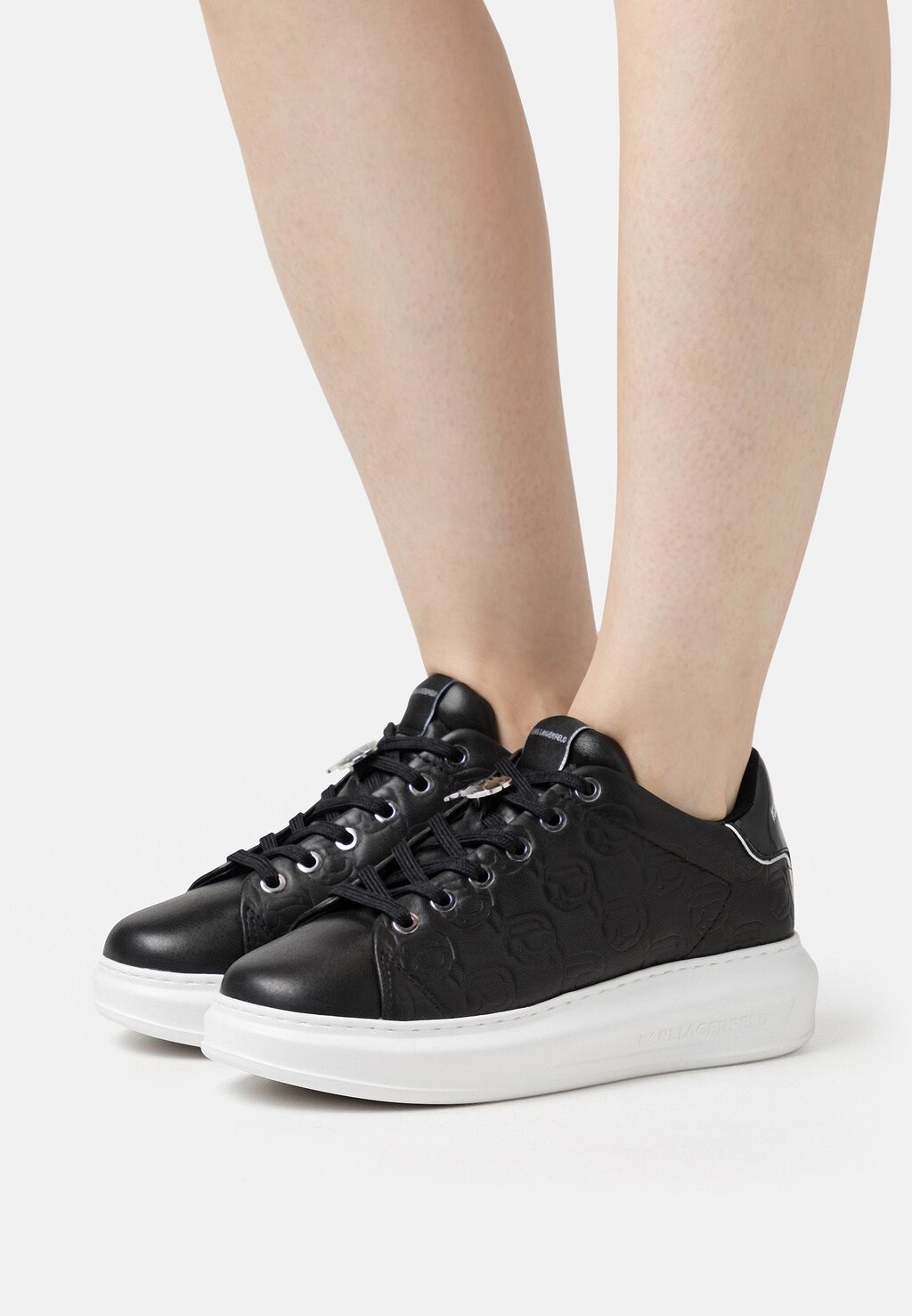

Низкие кроссовки KAPRI EMBOSS LACE KARL LAGERFELD, черный