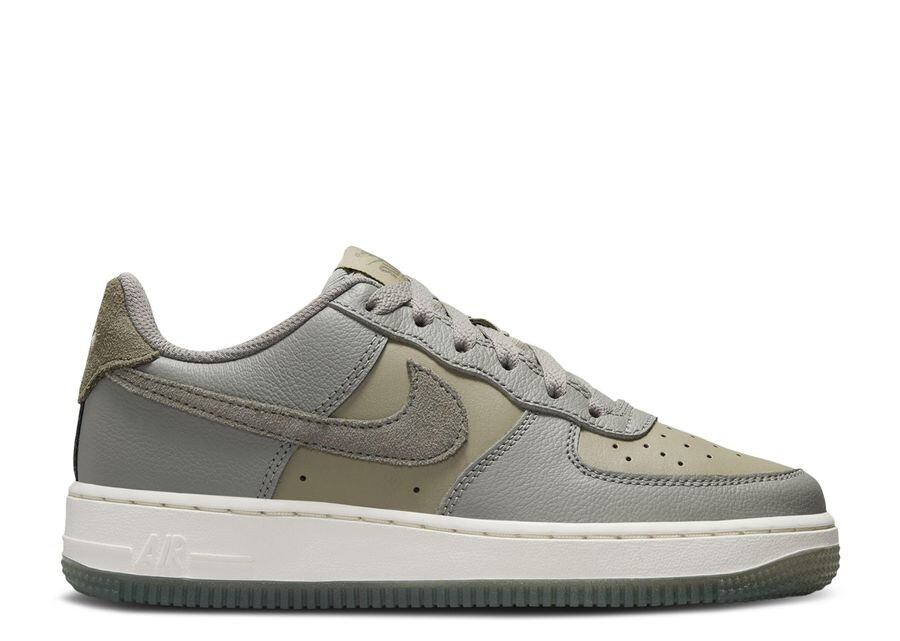 

Кроссовки Nike Air Force 1 Low Lv8 Gs 'Dark Stucco Medium Olive', зеленый