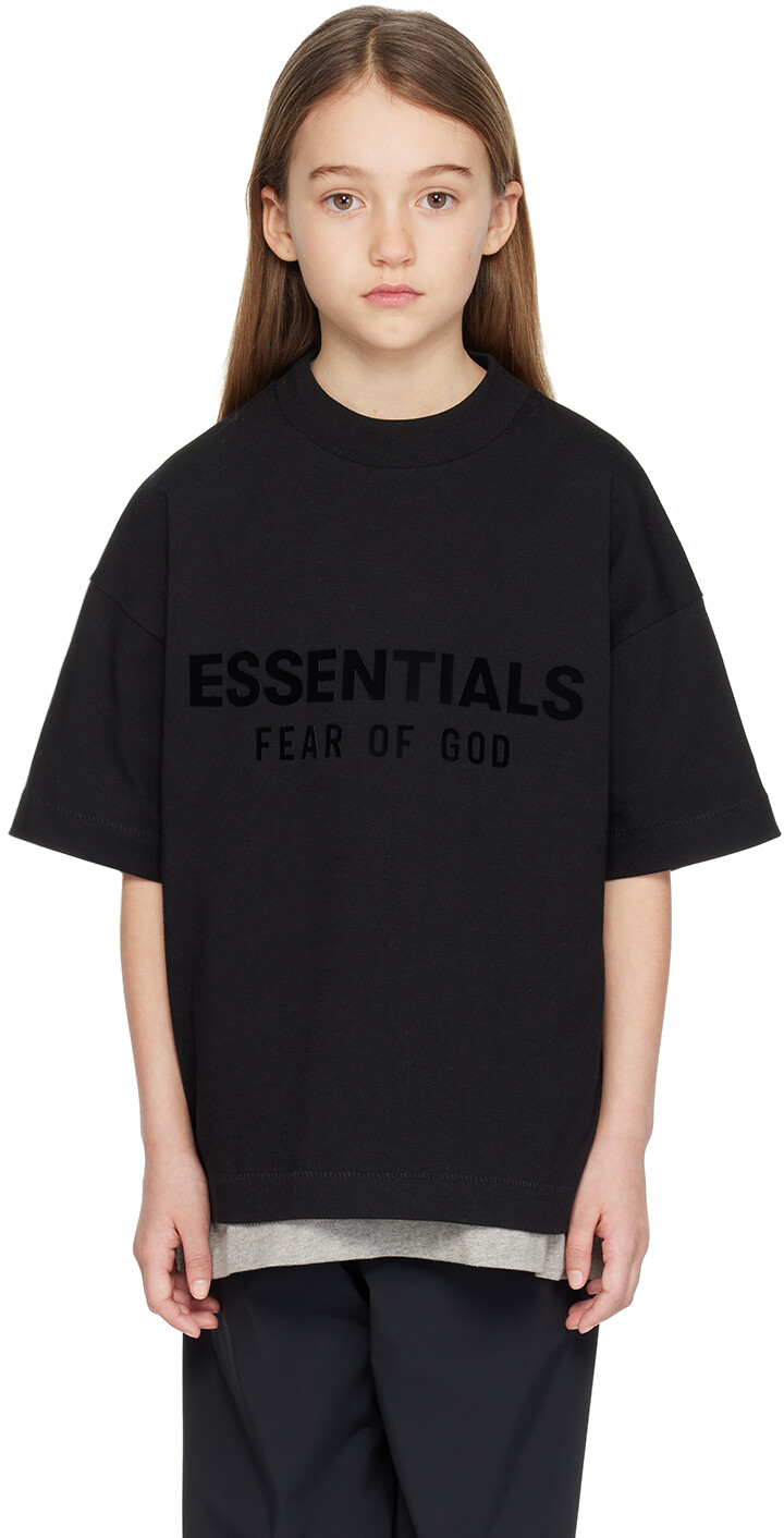 

Детская черная футболка с круглым вырезом и логотипом Fear Of God Essentials