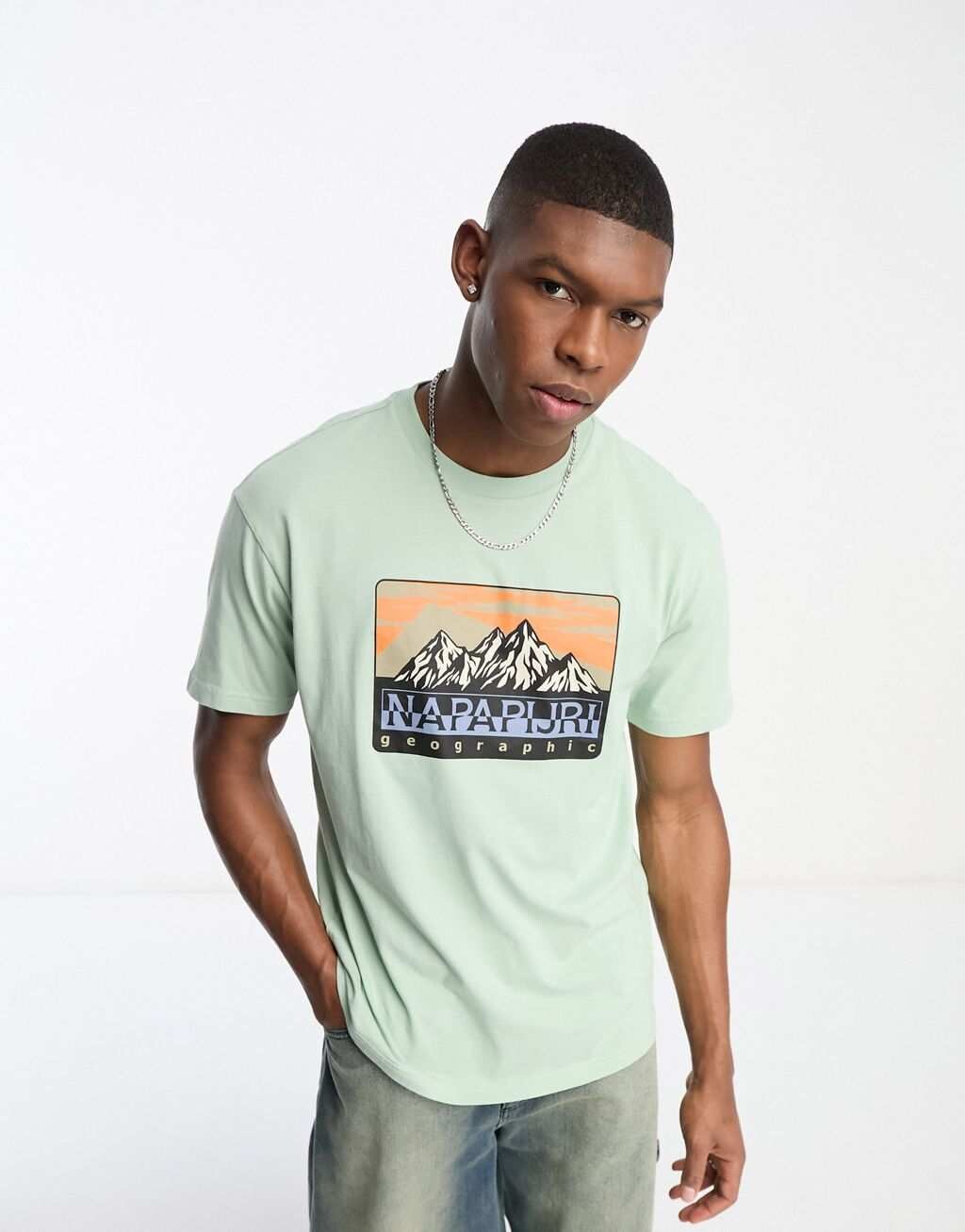 

Мятно-зеленая футболка Napapijri Hello с принтом на груди эксклюзивно на ASOS