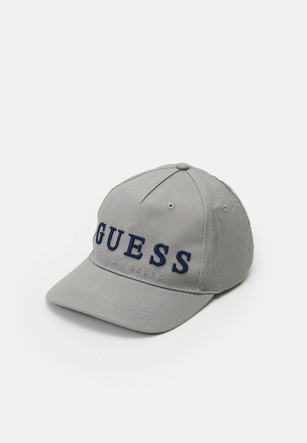 

Бейсболка Guess