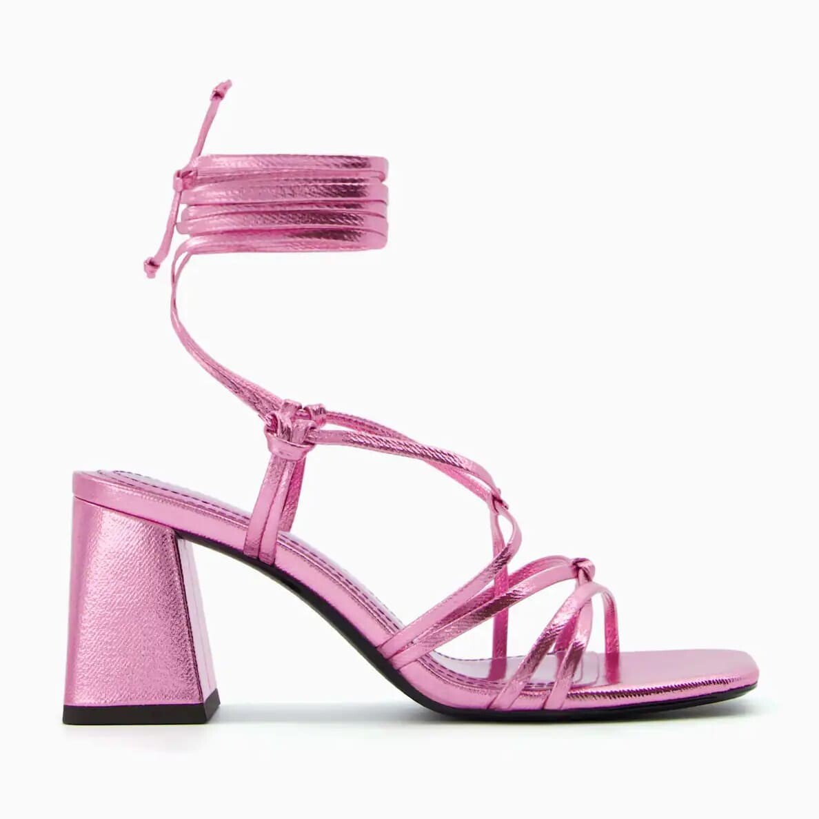 

Босоножки Bershka Barbiecore Tied Metallic, розовый