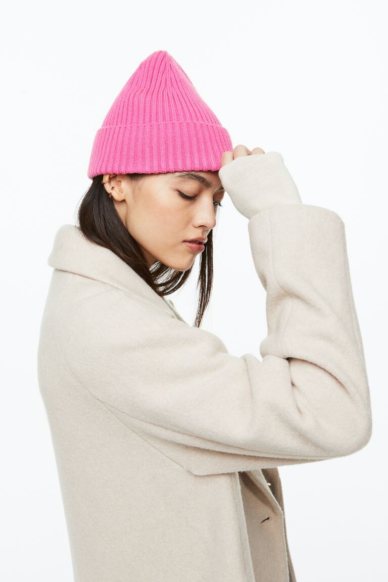 

Вязаная шапка с узором в рубчик H&M, розовый