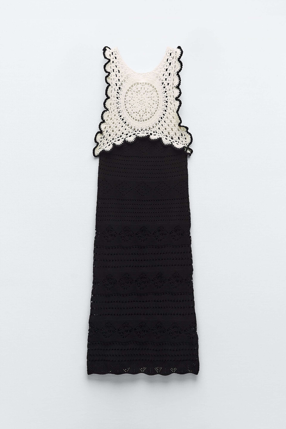 

Платье Zara Contrast Chenille, черный/белый