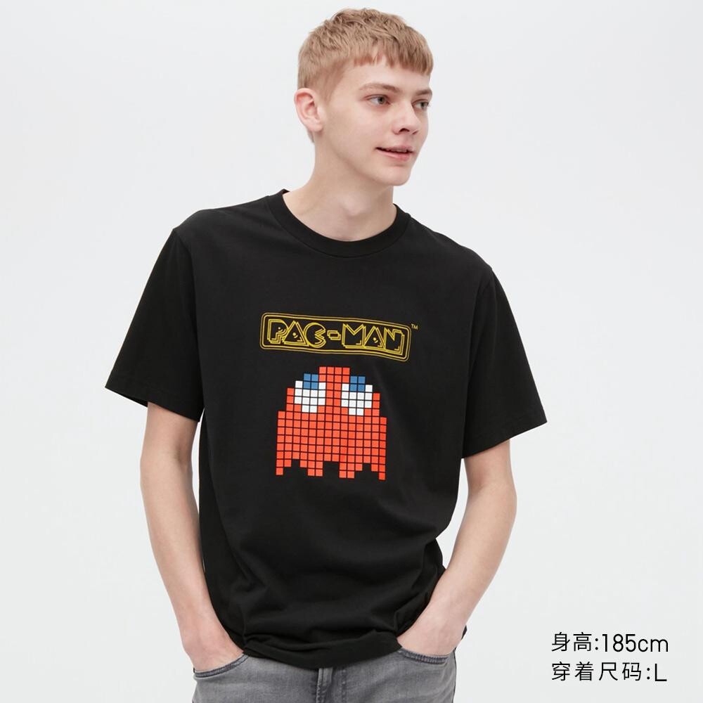 

Футболка с принтом унисекс Uniqlo, черный