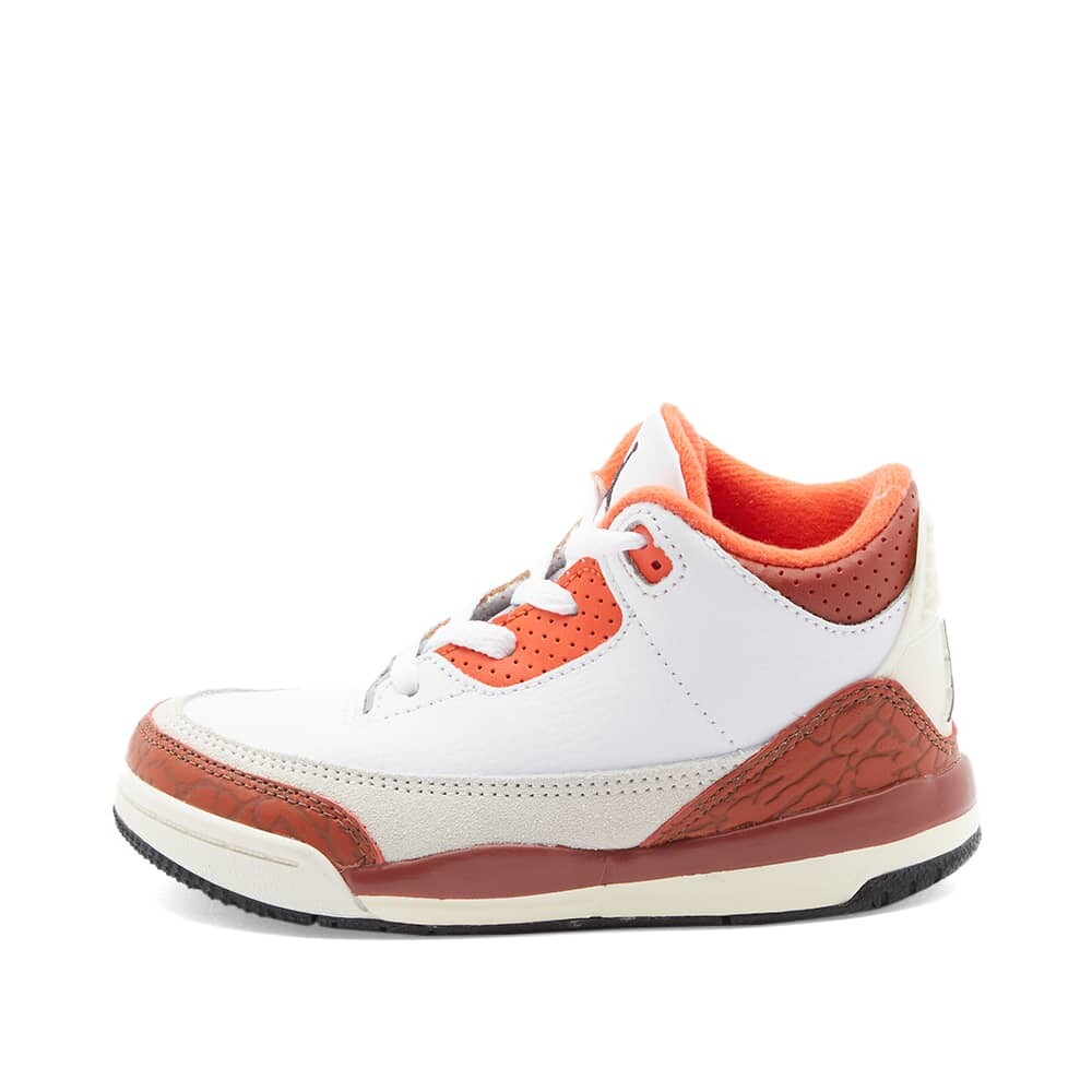 

Кроссовки Air Jordan 3 Retro SE TD