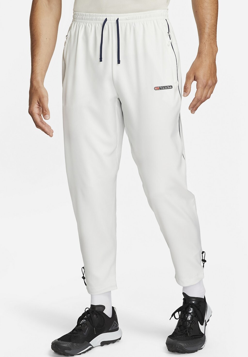 

Спортивные брюки Nike