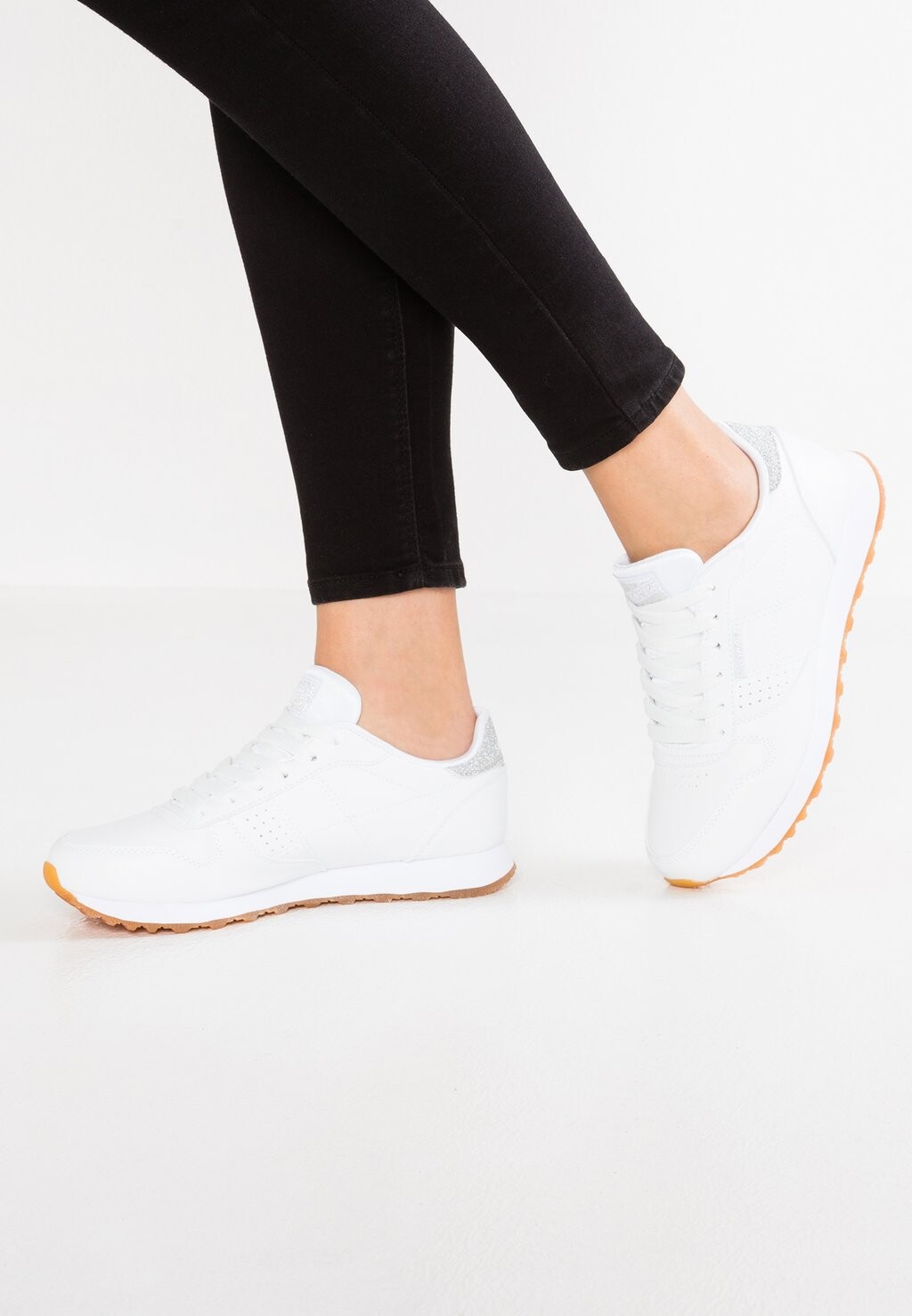 

Кроссовки Skechers, белый