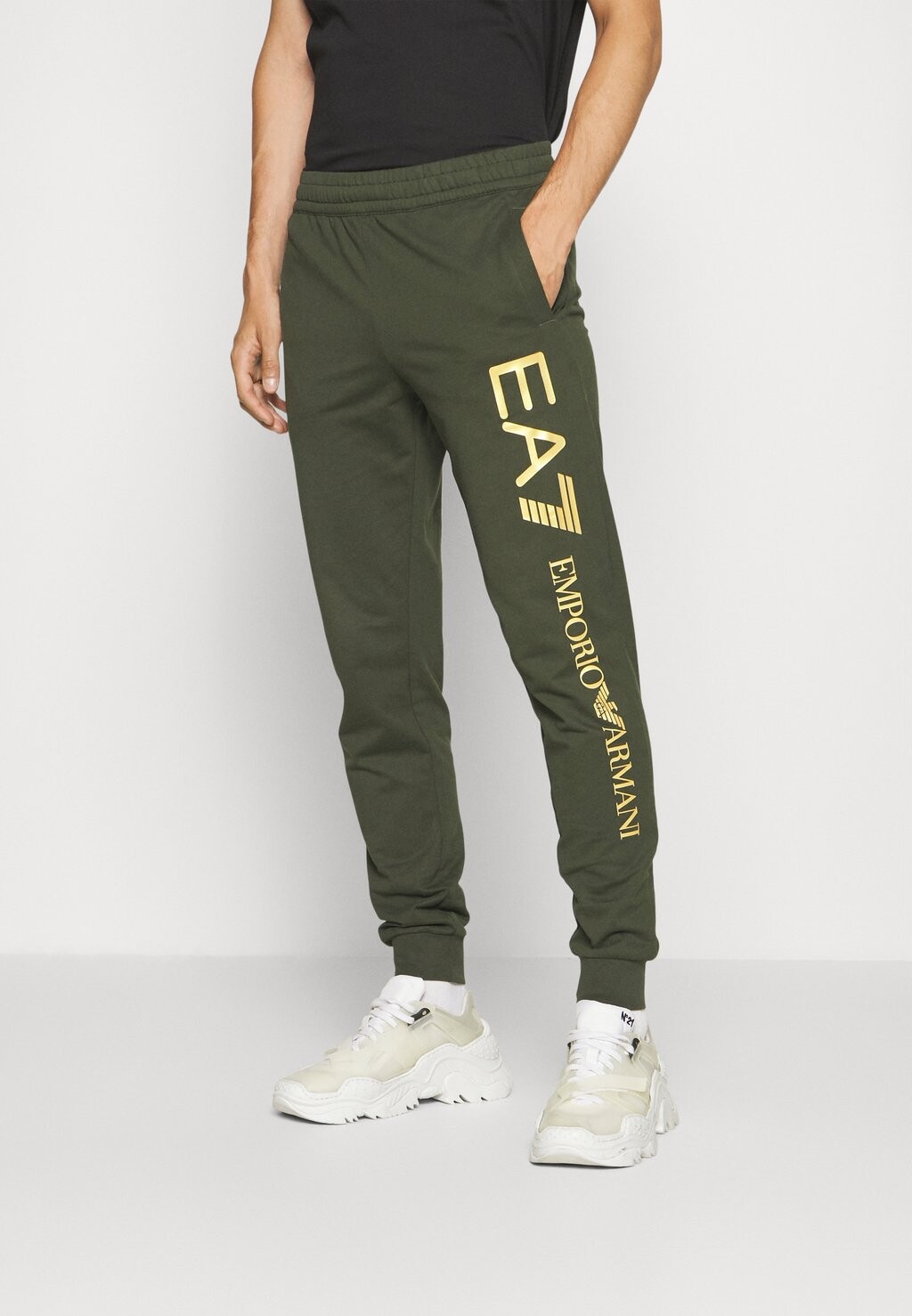 

Спортивные брюки БРЮКИ EA7 Emporio Armani, темно-зеленый