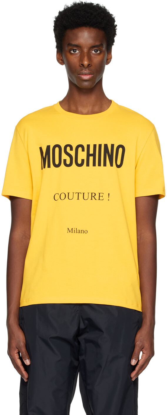 

Желтая футболка с принтом Moschino