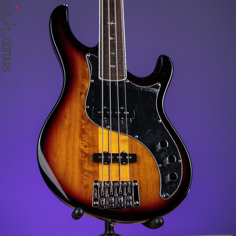 

PRS SE Kestrel Bass Tri Color Sunburst Gloss Демонстрация