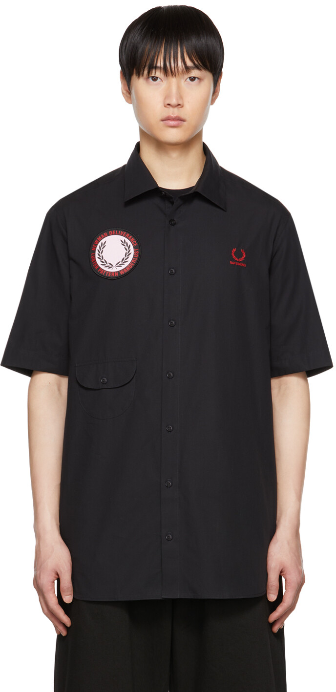 

Черная рубашка с нашивками Fred Perry Edition Raf Simons