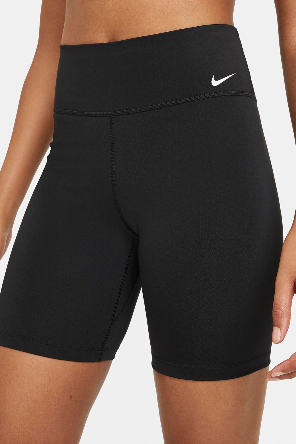 

Шорты со средней талией шириной 7 дюймов Nike, черный
