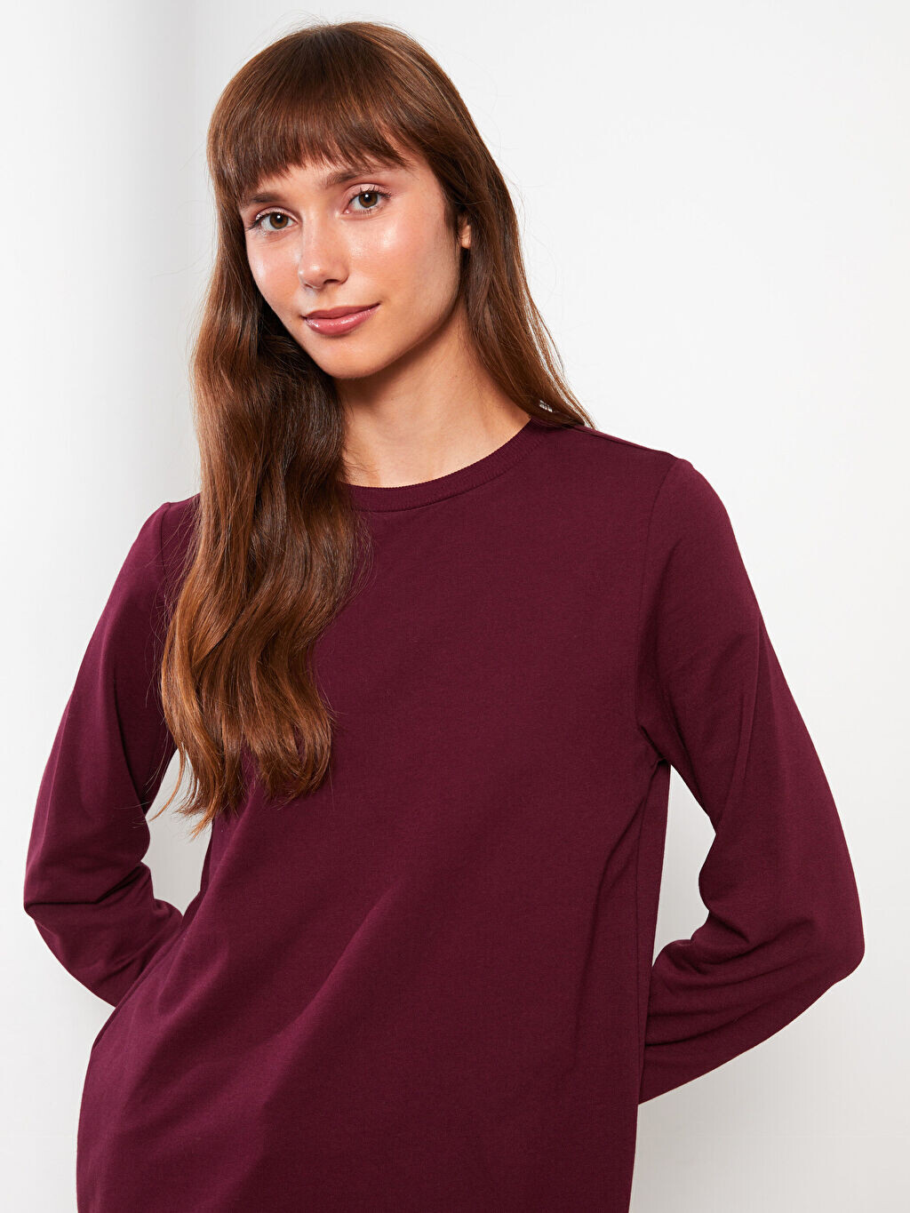 

Женская туника прямого кроя с круглым вырезом и длинными рукавами LCW Modest