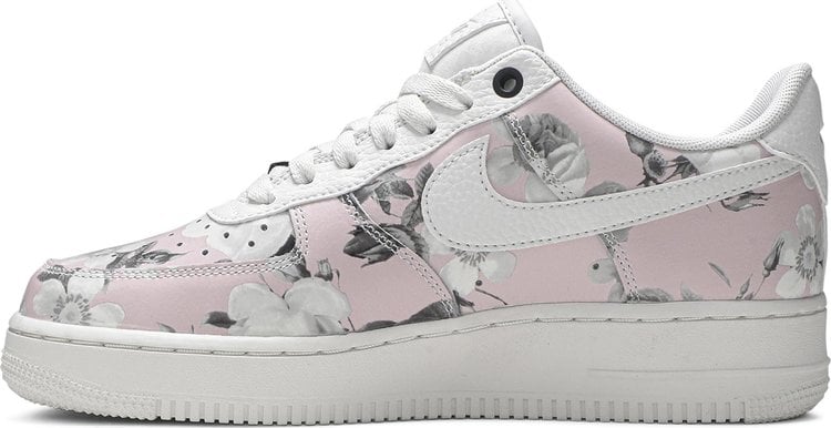 Nike air force 1 store low with rose floral embroidered