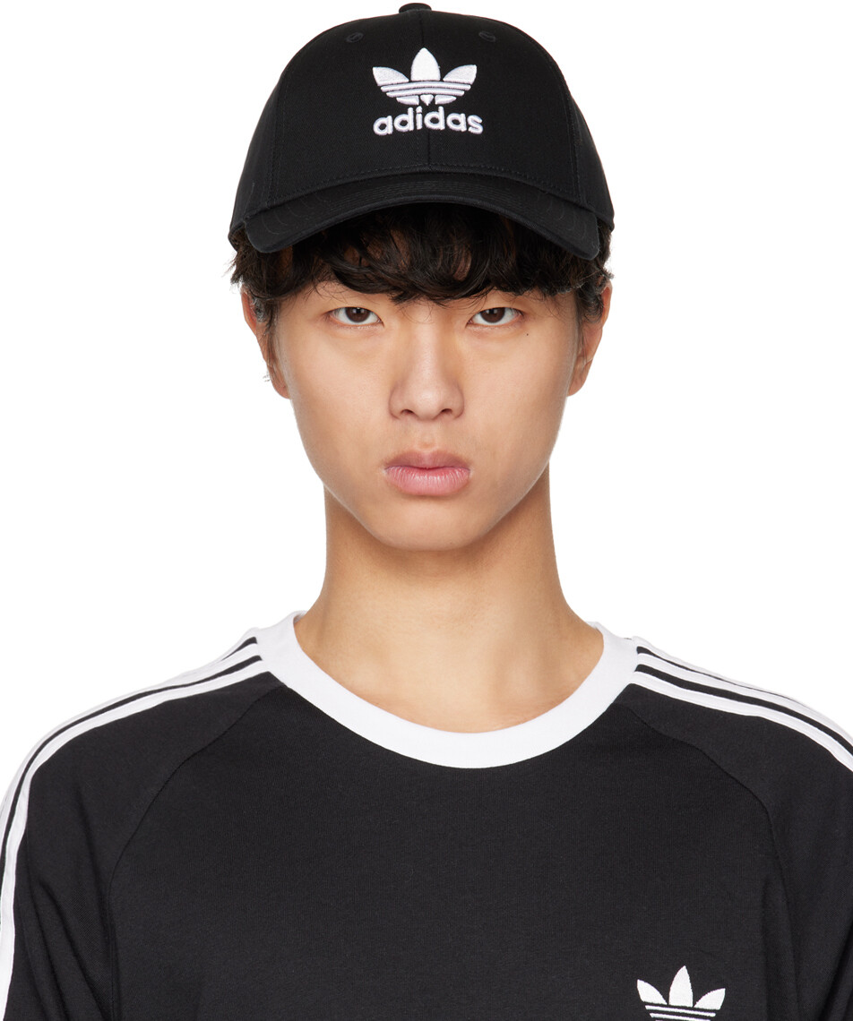 

Бейсболка с черным трилистником adidas Originals