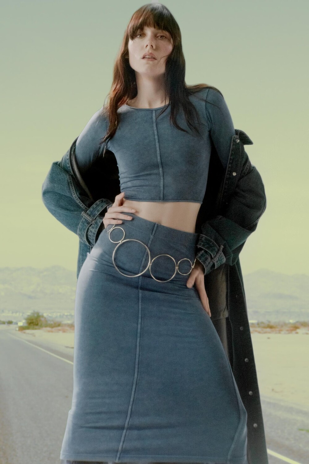 

Бесшовный топ с выравненными рукавами ZARA, средне-синий