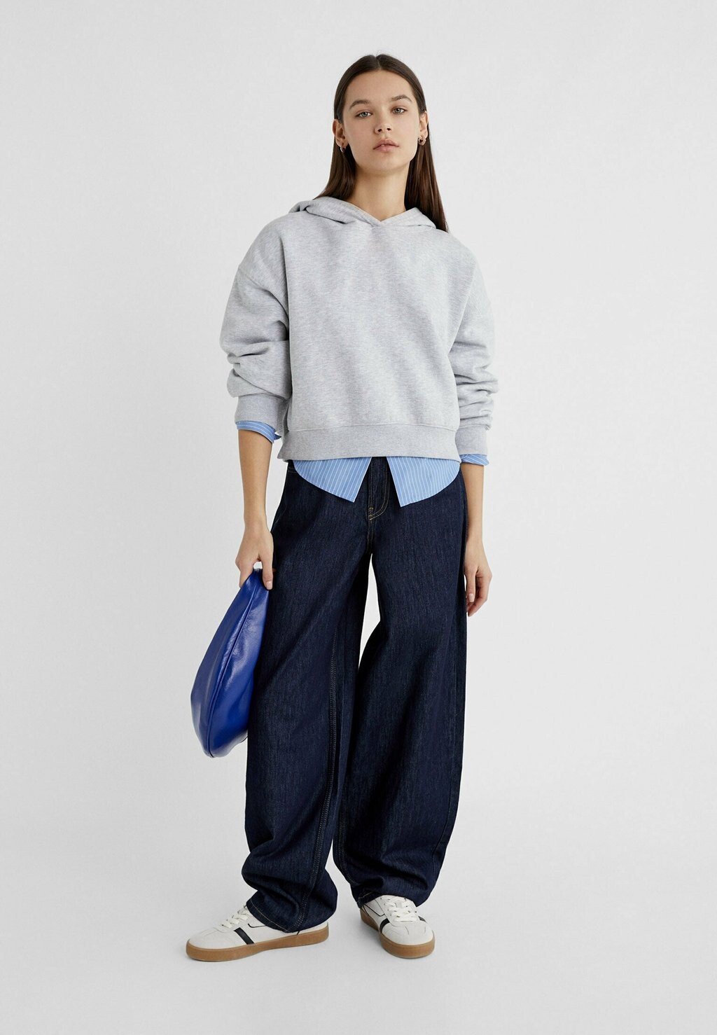 

Сумка OVAL Stradivarius, цвет blue