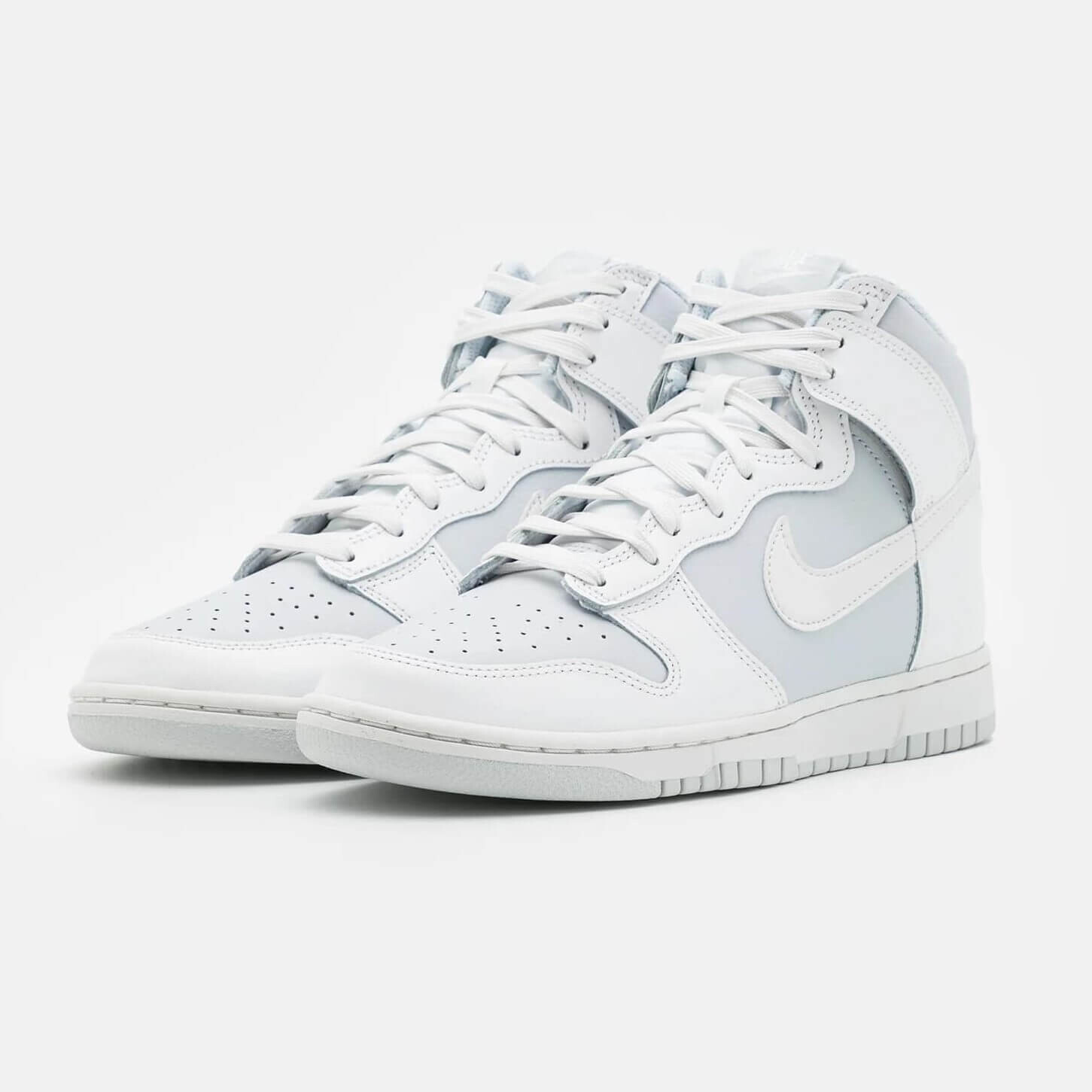 

Кроссовки Nike Sportswear Dunk Hi Retro, белый/светло-голубой