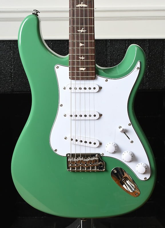 

Paul Reed Smith PRS John Mayer Silver Sky SE Ever Green - в наличии Paul Reed Smith John Mayer Silver Sky SE - In Stock