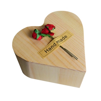 Мыло Red Rose Heart Box - Подарочная коробка с красными банными розами, Mikamax