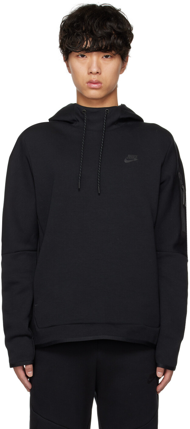 

Черный спортивный костюм с капюшоном Nike